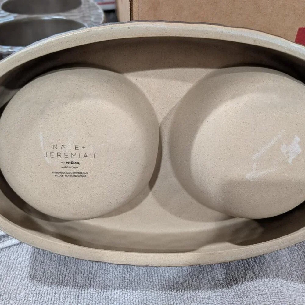 Nate & Jeremiah Pet Food Dish - Picture 3 of 6